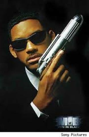 A year later, he brought the same sense of style to "Men In Black. It was another huge blockbuster, and as it turned out, all part of Will Smith's plan.