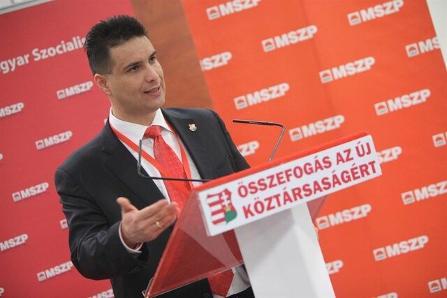 Mesterházy a párt elnöke