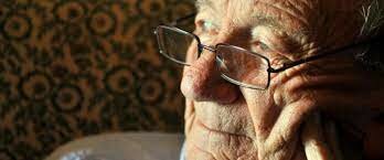 Publicación en la revista "Comunicación y Cultura" hecha por Schmucler y Mattelart