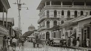 Arquitectura de época republicana, fiestas, semana santa.