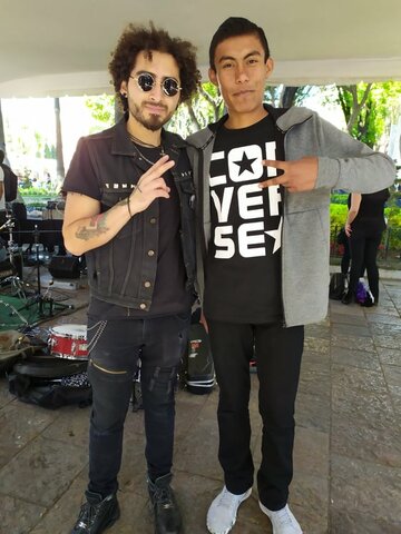 Conocer a uno de mis cantantes favoritos