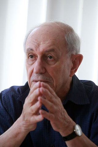 García Canclini se vuelve docente