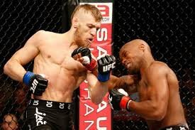 Conor McGregor makes his UFC debut in assertive fashion