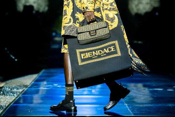 Fendi y Versace colaboran