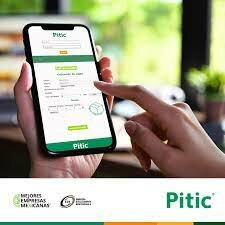 Todos Nuestros clientes pueden accesar a la información de sus envíos desde sus telefonos inteligentes.