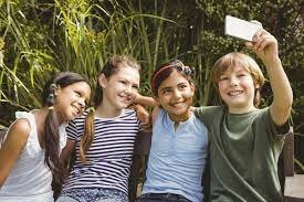 DESARROLLO PSICOSOCIAL EN LA NIÑEZ MEDIA (6-11 AÑOS)