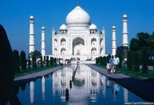 begin building taj mahal