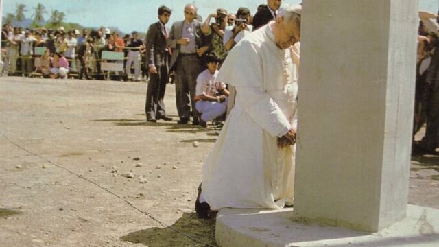 visita del papa juan pablo II a la población de armero destruido por la avalancha