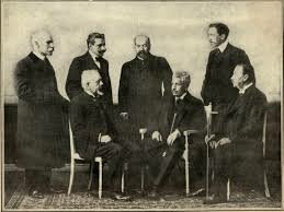 La iglesia se une con el partido conservador para combatir al liberalismo en el país, ya que sentían que sus reformas afectaban la moral religiosa.