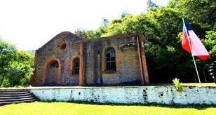 Se construye la primera central hidroeléctrica en Chile: Chivilingo en Lota