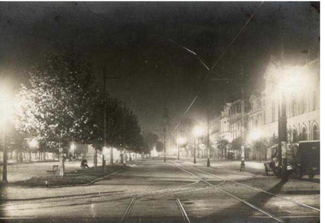 Iluminación de la plaza de armas de Santiago