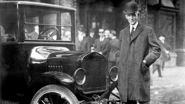 Industrialización del automóvil por Henry Ford