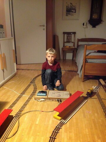 Primer ús del tren elèctric