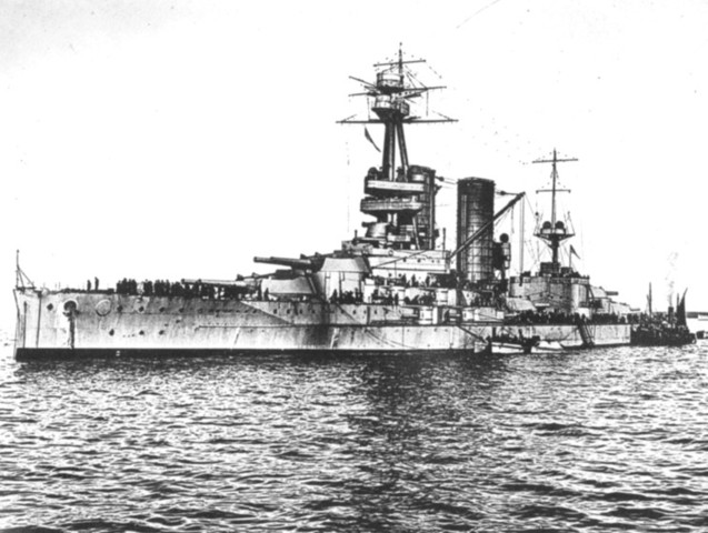 Naval Expansion act is passed