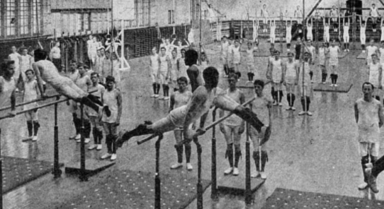 El primer equipo nacional de la gimnasia en Colombia
