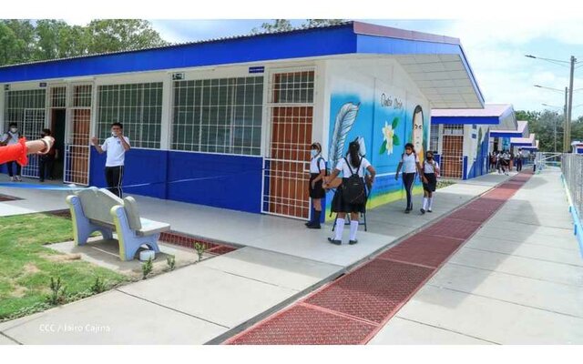 El Gobierno Central de El Salvador,  en su presupuesto general  a implementado Programas de Acción y Mejora de los indicadores educativos del País