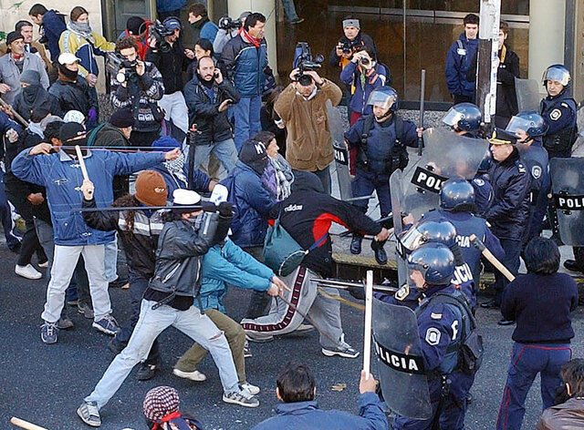 Disturbios en el puente Pueyrredón