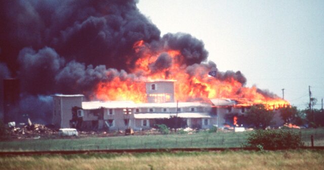 Waco Standoff Begins
