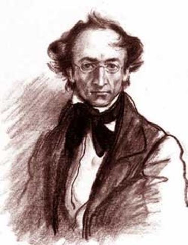 Поступил в Московский университет.