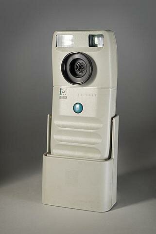 Primera cámara Comercial "Logitech FotoMan"