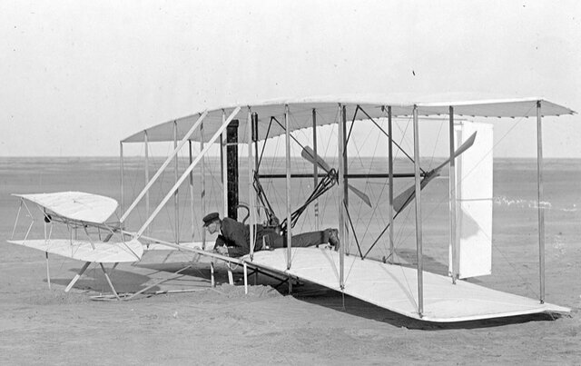 Primer vuelo en aeroplano de los hermanos Wright