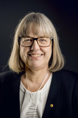 Dona Strickland