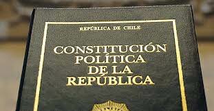Constitución