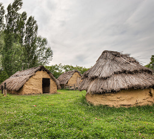 PRIMERES COMUNITATS NEOLITIQUES A LA PENÍNSULA IBÈRICA