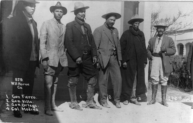 Venustiano Carranza, el gobernador de Coahuila, es nombrado Primer Jefe en la lucha contra Huerta ("El Usurpador") y contra Villa y Zapata. Alvaro Obregón está al frente del ejército de Carranza.