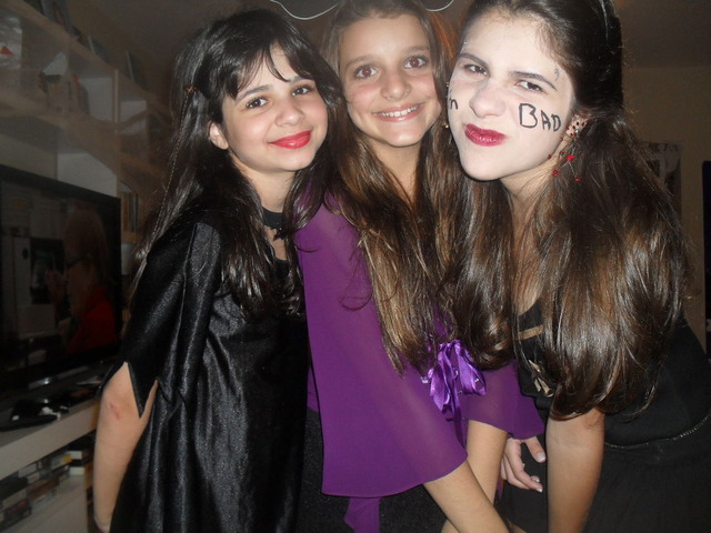 Halloween- leticia e julia