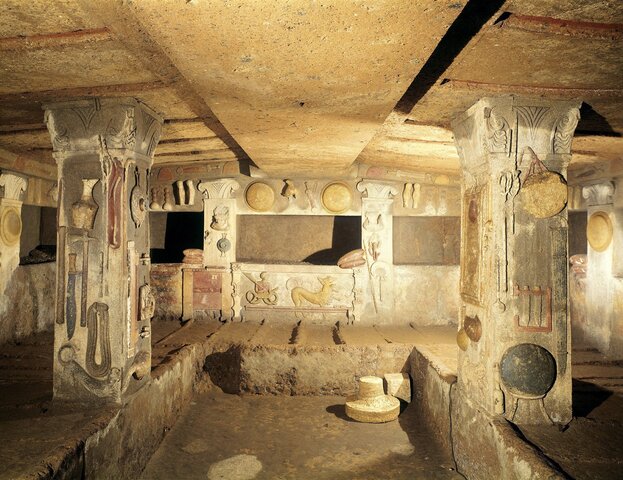 Tumba de los relieves