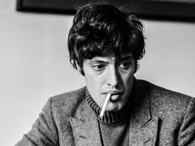 Tom Stoppard begins to work in the preforming arts!