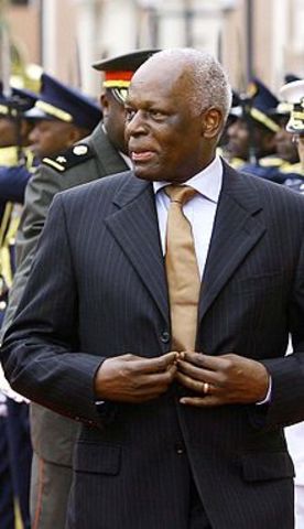 Jose Eduardo dos Santos Becomes President