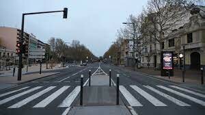 ESTIC CONFINAT A CASA