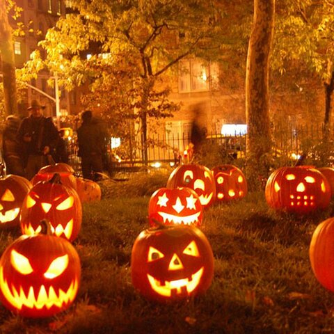19th Century: Jack-o-Lanterns Take Shape