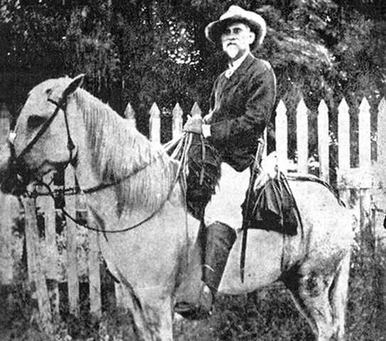 Inicia la invasión a Guantánamo.