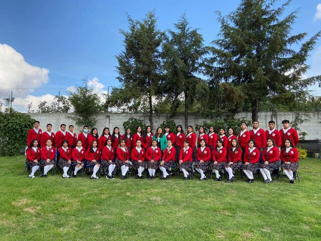 Concluí mi preparatoria con éxito