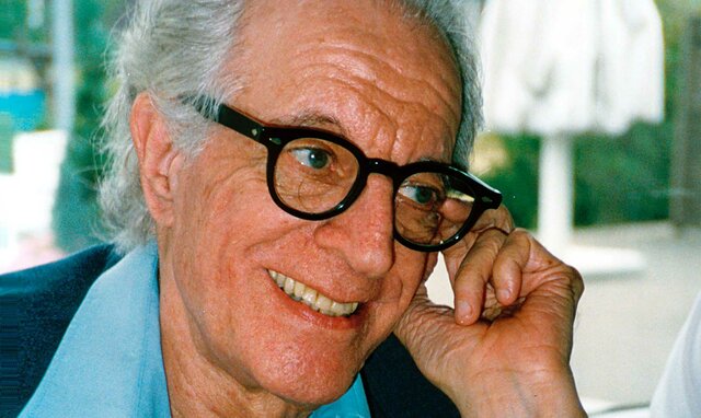 Nacimiento de Albert Ellis