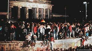 1989, The Berlin Wall Falls
