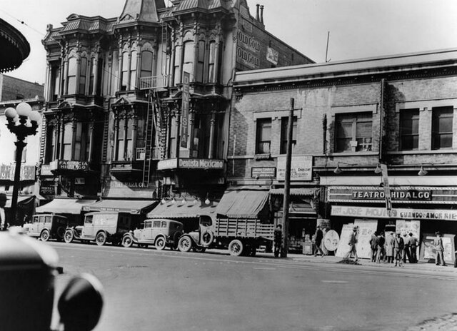 Teatro Hidalgo Opened in Los Angeles