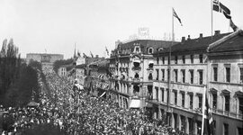 Timeline: fra halvt til helt demokrati (Norgeshistorie)