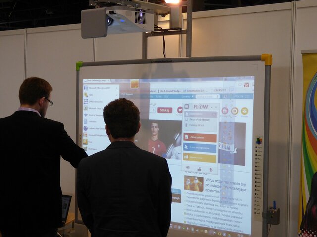 INTERACTIVE WHITEBOARD