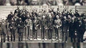 Paris, se creo la FIFA.