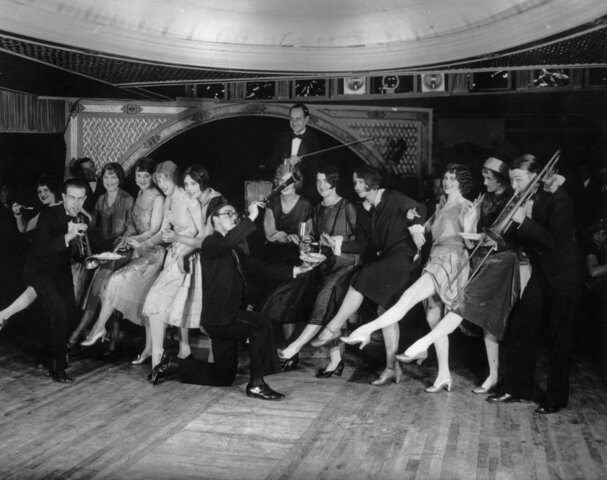Flappers and New Dance Culture