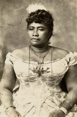 Americans overthrow Hawaiian monarchy