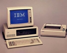 IBM anuncia su primera computadora personal