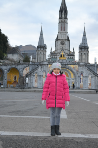 He anat a Lourdes, Francia