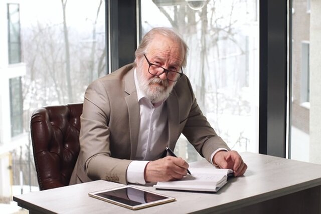 Games Anderson retires