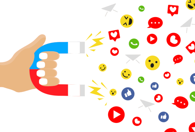 Las empresas realizan mercadeo.