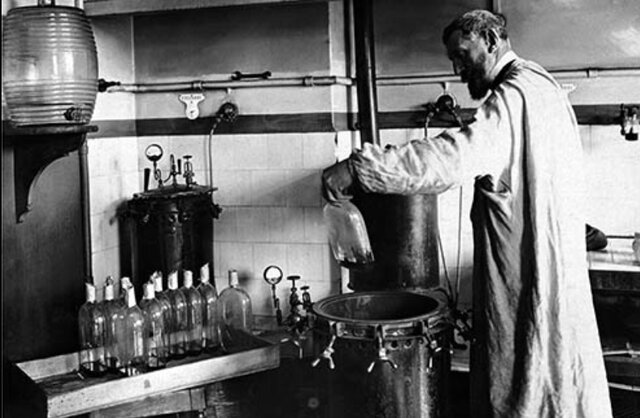 Descubrimiento de la Pasteurización por Louis Pasteur y su aplicación a la leche, vino y cerveza